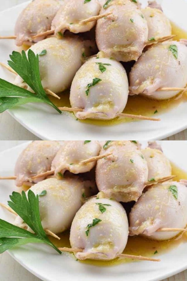Calamari ripieni: un piatto raffinato dal ripieno semplice e delizioso