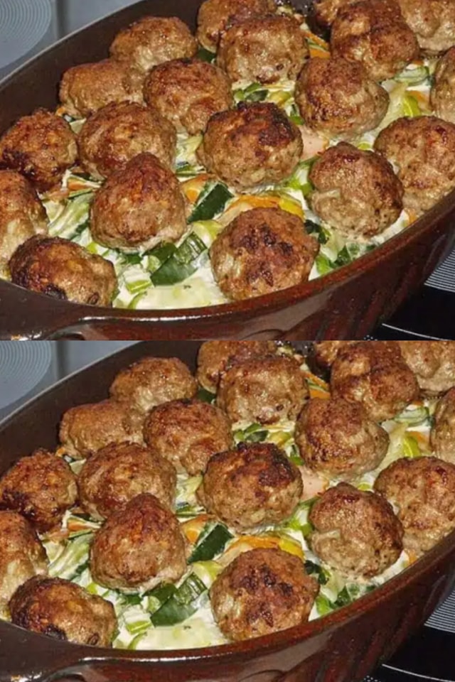 Casseruola di patate con porri, polpette e gorgonzola