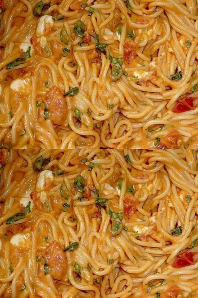 Ha semplicemente un sapore incredibilmente buono: la salsa di spaghetti alla mozzarella, la mangiano tutti!